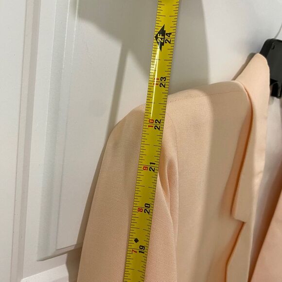 Women's Long Sleeve Suit Jacket/Blazer. Peach. Medium. Business Casual. Preppy. - Picture 12 of 13
